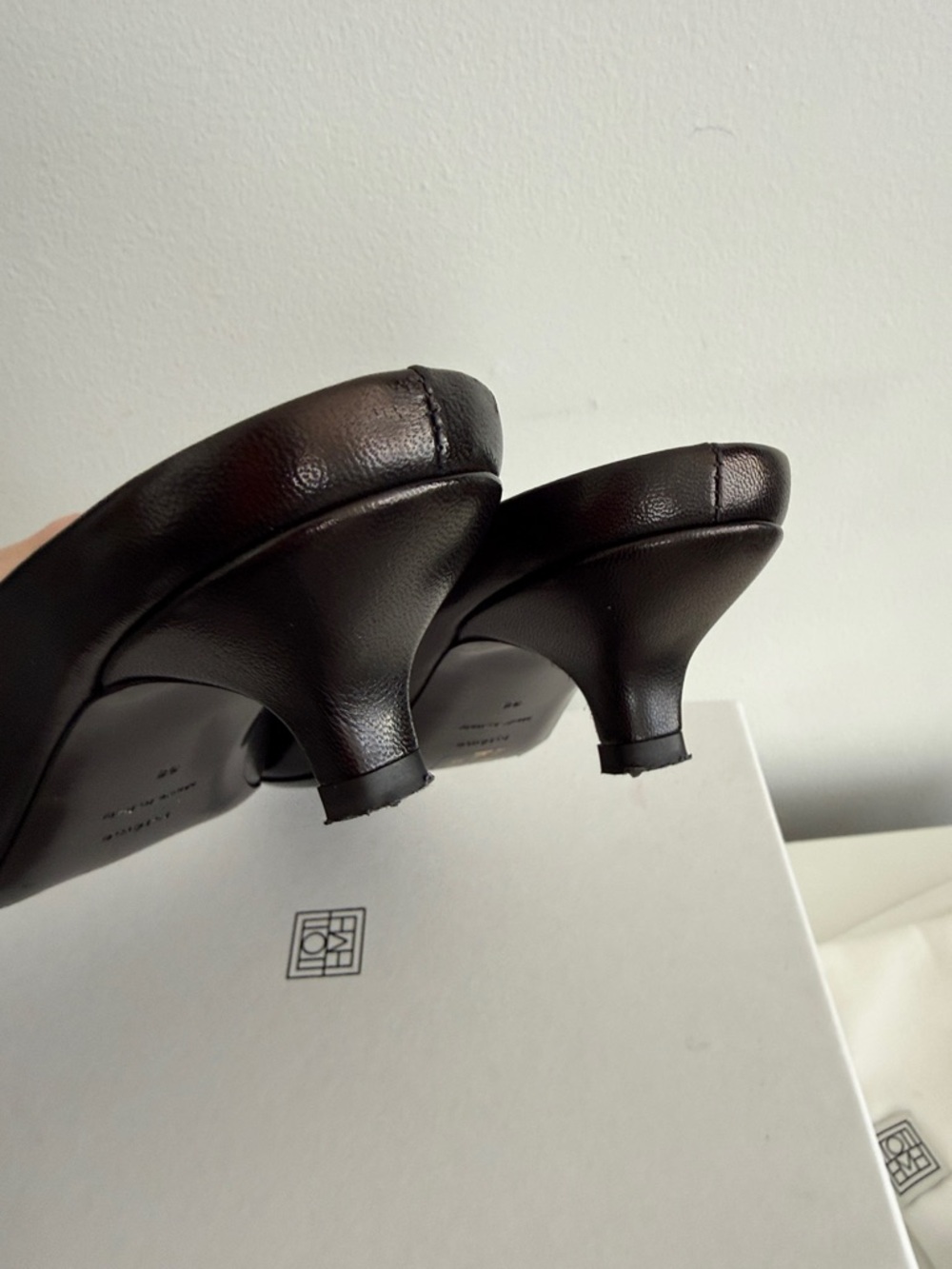 Totême “The Mule” Heels | Black Leather Square-Toe Kitten Heel Size EU38 - Picture 6 of 6